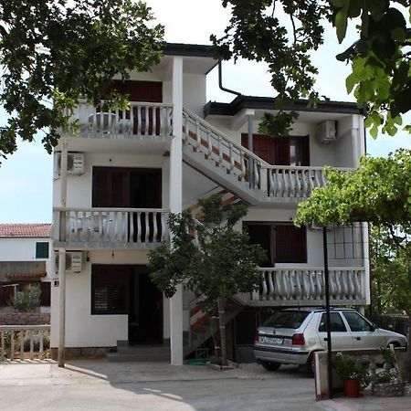 Apartments With A Parking Space Starigrad, Paklenica - 6618 Exterior photo