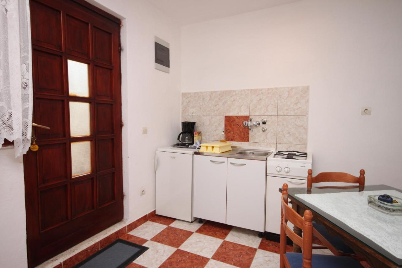 Apartments With A Parking Space Starigrad, Paklenica - 6618 Exterior photo